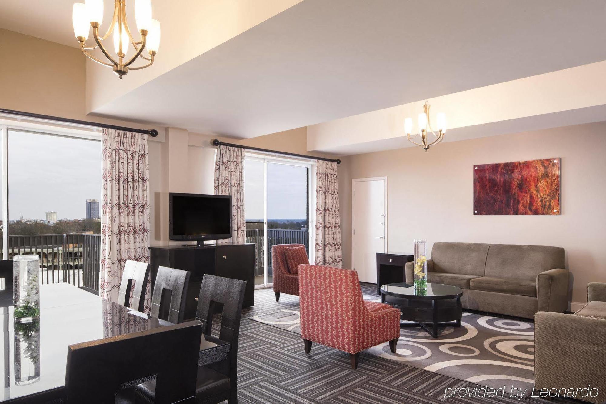 Doubletree By Hilton Hotel Raleigh - Brownstone - University Exterior foto