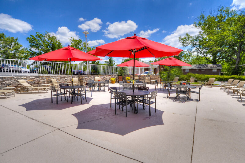 Doubletree By Hilton Hotel Raleigh - Brownstone - University Exterior foto