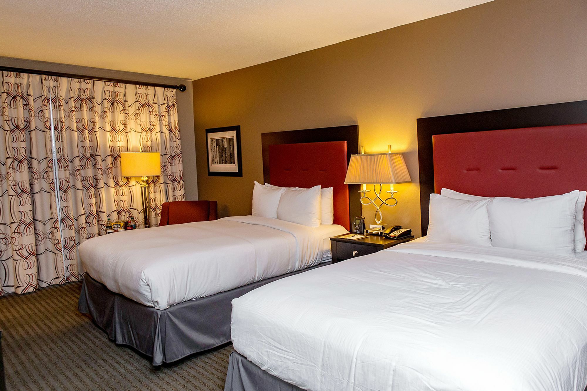 Doubletree By Hilton Hotel Raleigh - Brownstone - University Exterior foto