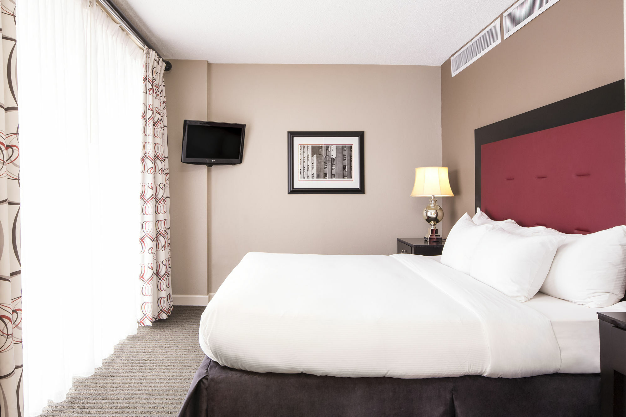 Doubletree By Hilton Hotel Raleigh - Brownstone - University Exterior foto